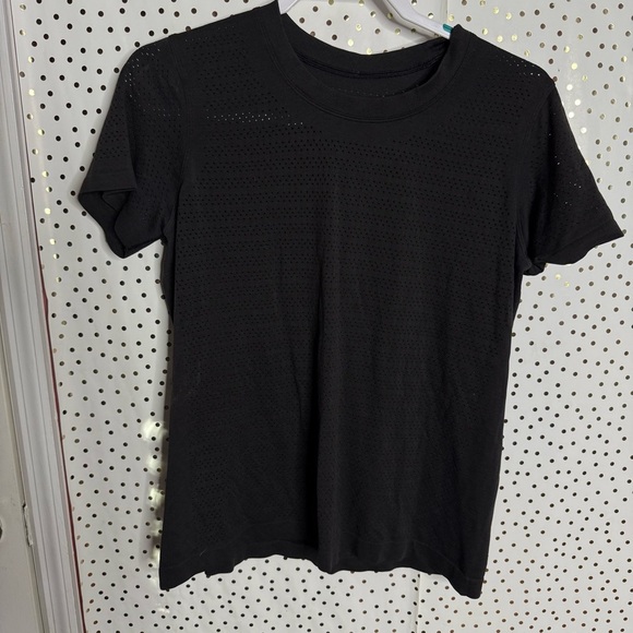 Lululemon Black Top - Picture 2 of 6